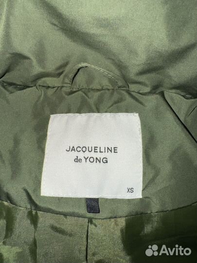 Пуховик женский 40 42