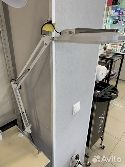 Лампа лупа настольная