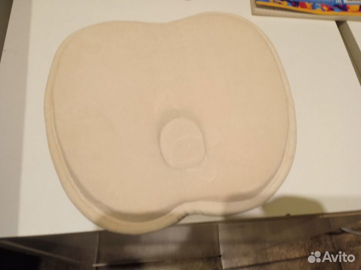 Ортопедическая подушка для новорожденного