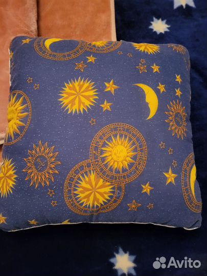 Плед теплый плотный 1,5сп куплен. Есть Подушка