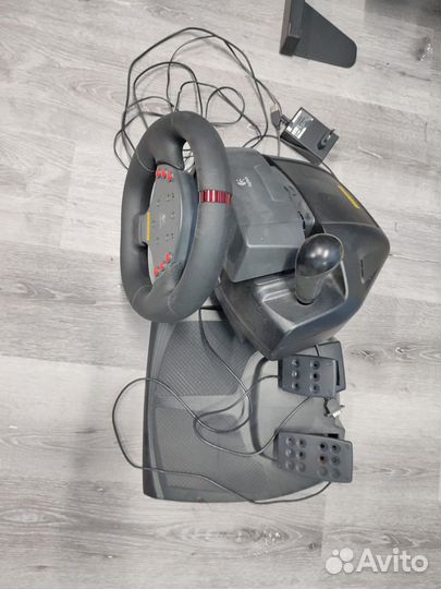 Руль logitech momo racing