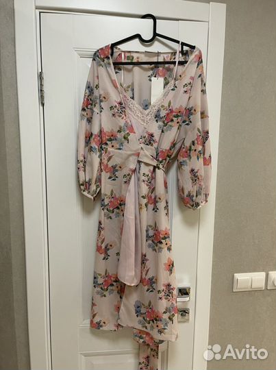 Платье новое mango