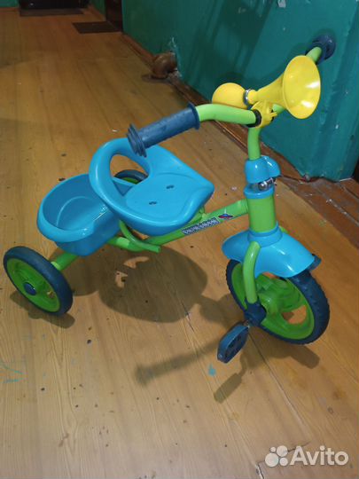 Трехколесный велосипед