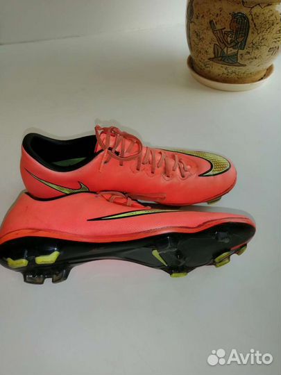 Футбольные бутсы nike mercurial