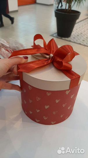 Коробка подарочная шляпная