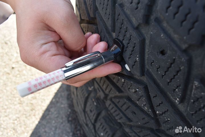 Dunlop SP Winter Ice 02 235/55 R17 103T