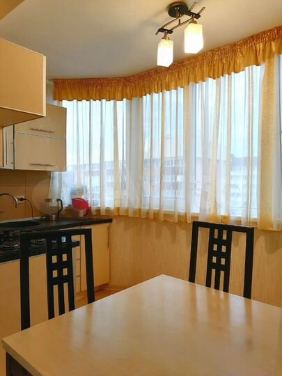 2-к. квартира, 58 м², 8/10 эт.