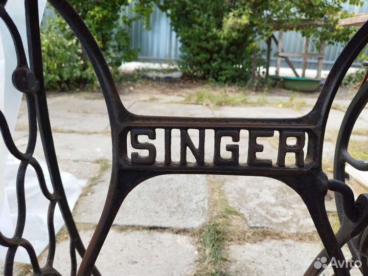 Швейная машинка singer
