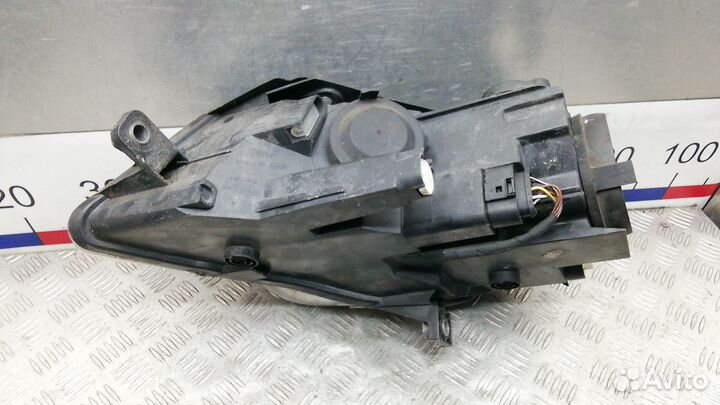 Фара Volkswagen Passat 6 (2005-2012)