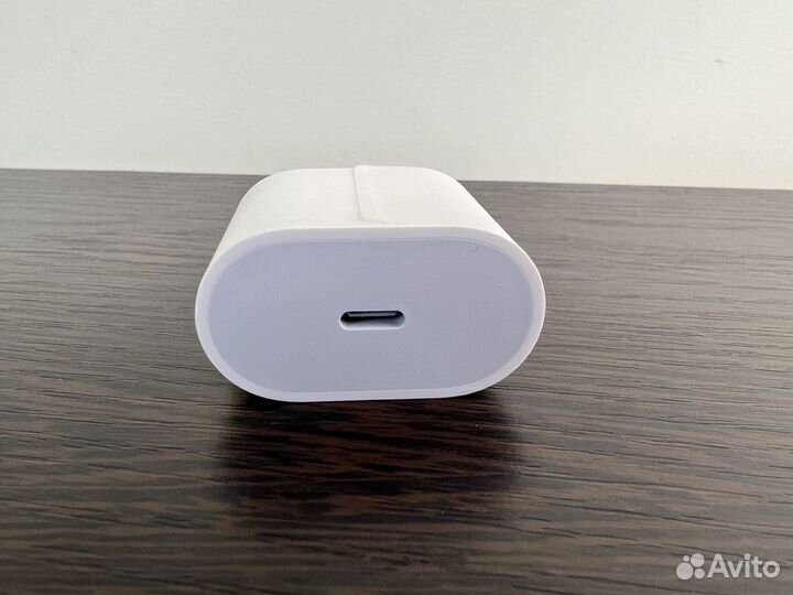 Зарядка на iPhone 20w оригинал