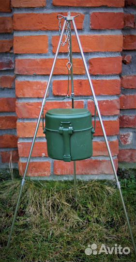 Тринога для костра складная