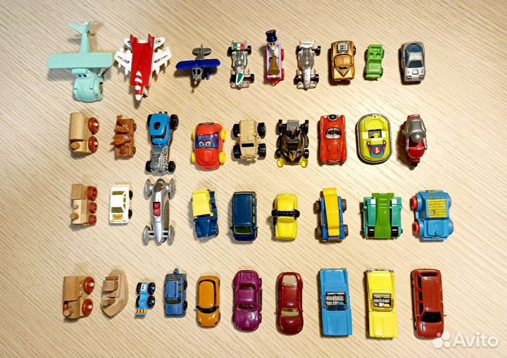 Машинки из киндера пакетом