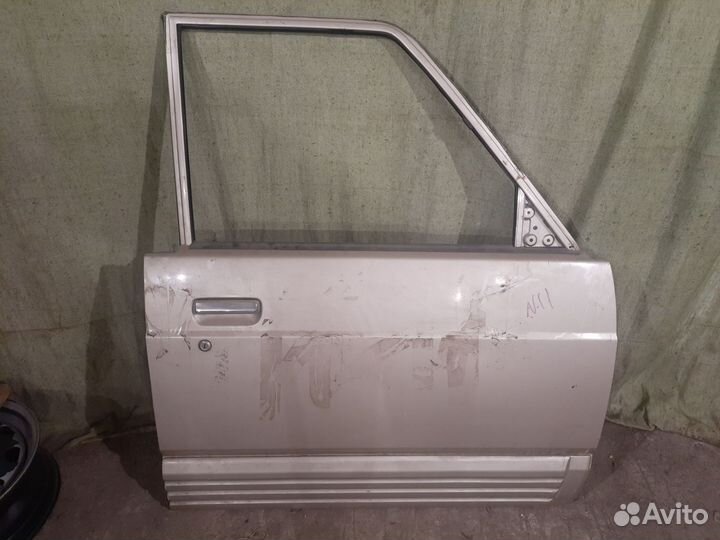 Дверь правая Ниссан Сафари 60
