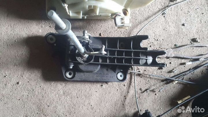 Кулиса АКПП МКПП Мазда 3 вк Mazda 3 BK