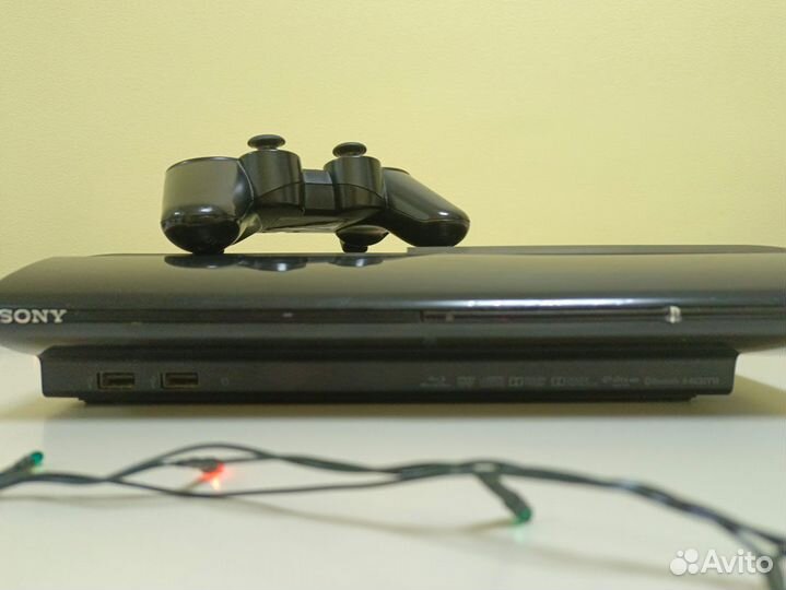 Sony playstation super slim PS3