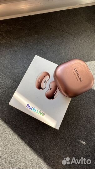 Наушники Galaxy Buds Live Бронзовый