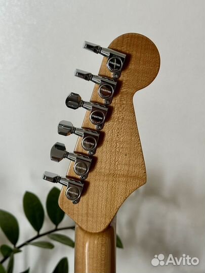 Электрогитара мастеровая Stratocaster