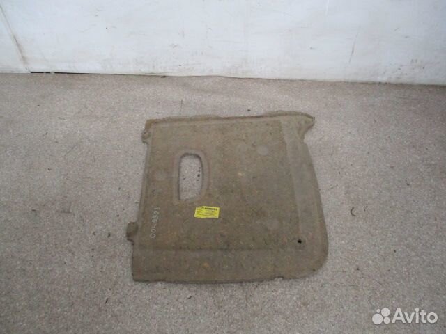 Обшивка потолка кабины левая Mercedes-Benz A943690