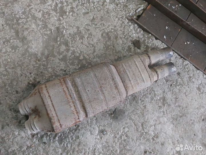 Катализатор Mercedes w124 e280 m104