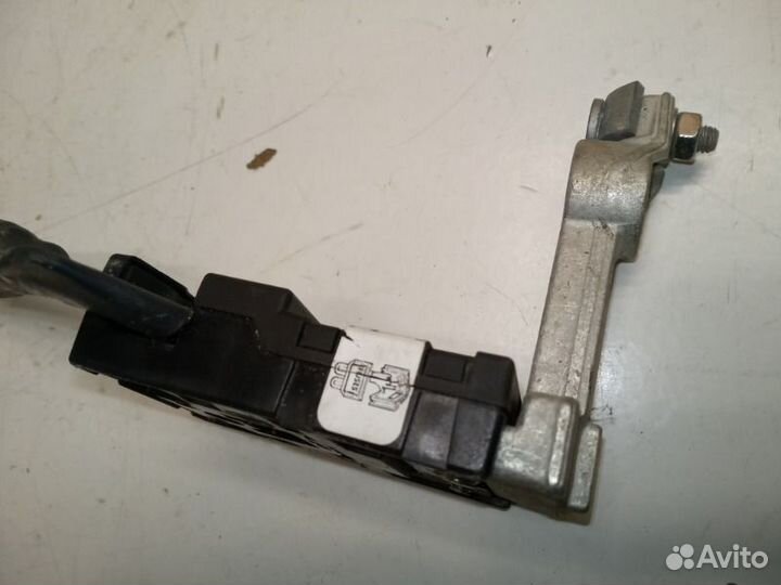 Клемма аккумулятора плюс Land Rover Range Rover