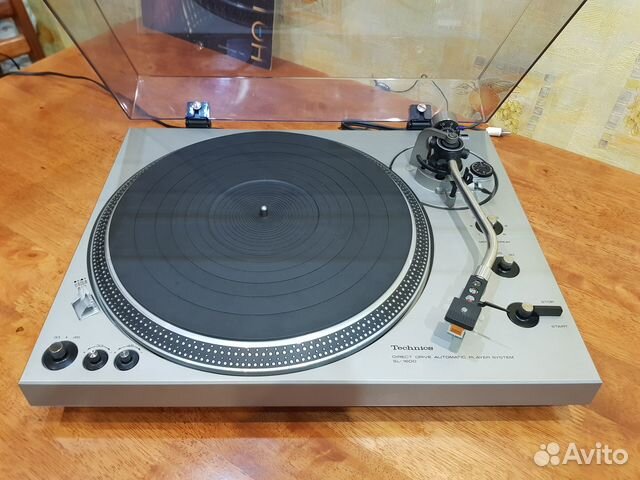 Проигрыватель винила Technics SL-1600 идеальный