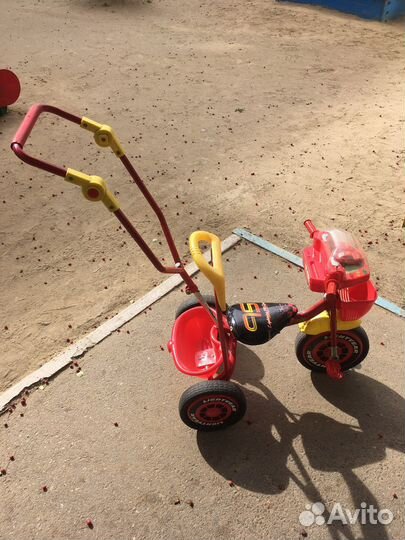 Детский трехколесный велосипед б/у