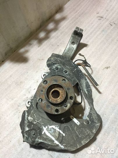 Рычаг, кулак поворотный правый передний bmw x5