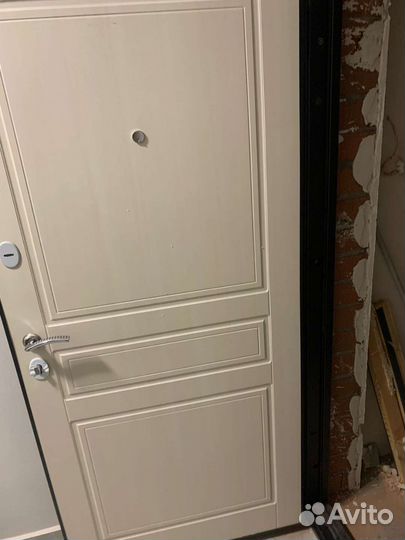 Дверь входная металлическая