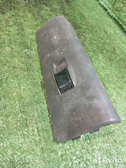 Кнопка стеклоподъемника Mitsubishi RVR