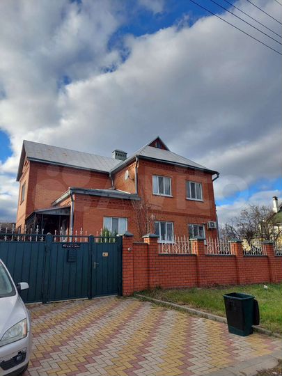 Дом 223 м² на участке 12 сот.