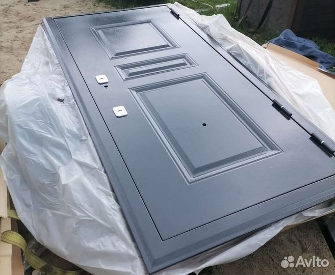 Дверь входная с терморазрывом для дома