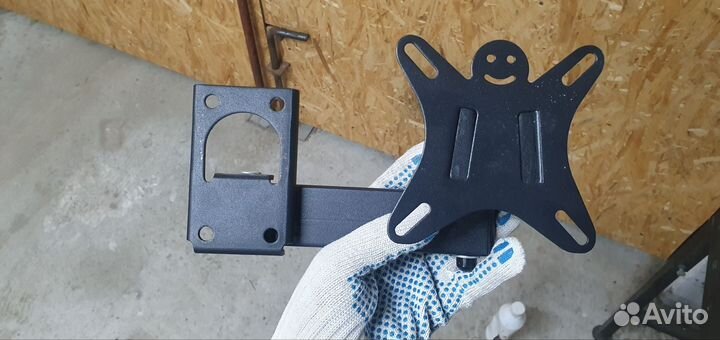 Крепление для телевизора на стену