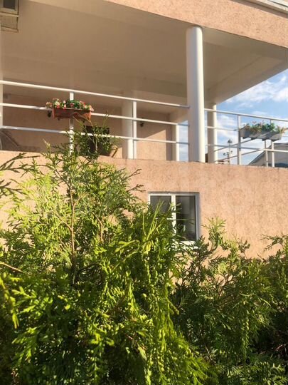 Коттедж 396 м² на участке 6,5 сот.