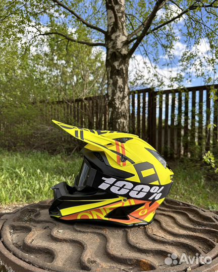 Шлем кроссовый