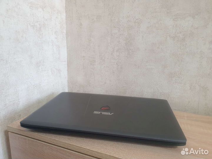 Игровой ноутбук asus Rog gl752v, i5, ssd 240gb