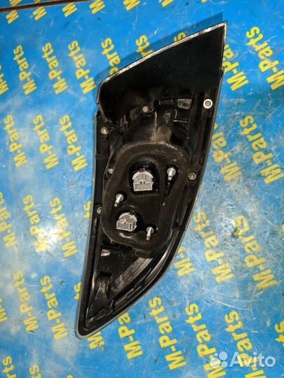 Стоп-сигнал правый Mazda Axela BL5FW