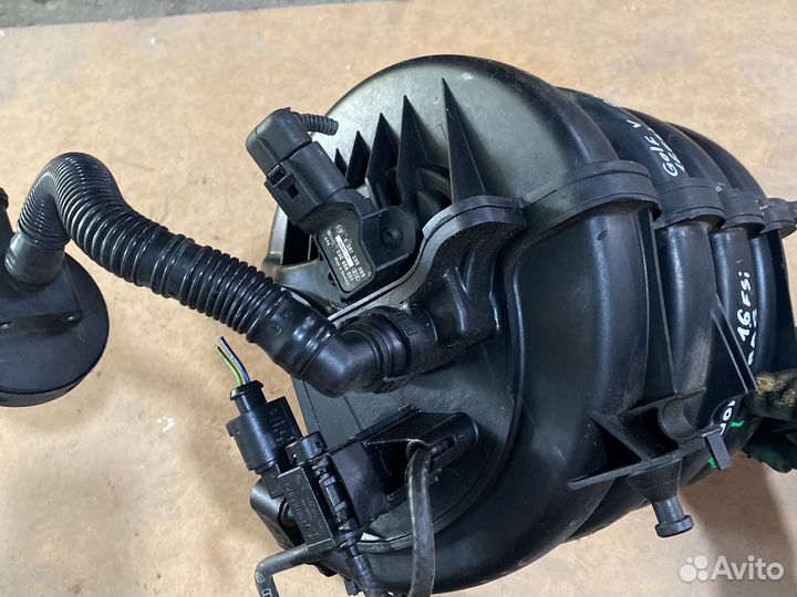 Коллектор впускной VW Golf V 1.6fsi BAG