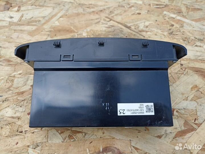 Блок управления климат-контролем Toyota Avensis