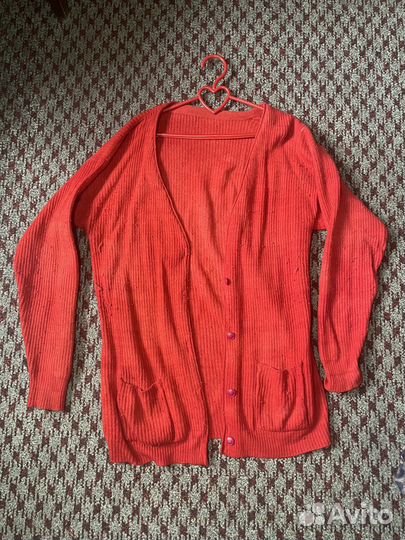 Красный теплый кардиган