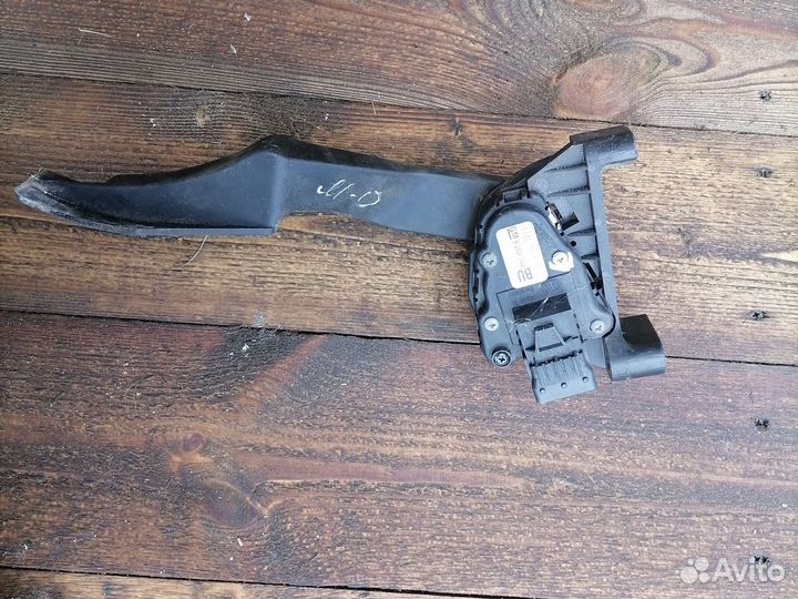 Педаль газа на Опель Зафира z22yh