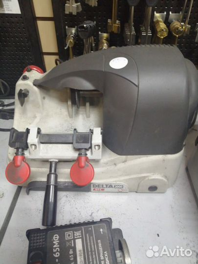 Продается оборудование для ремонта обуви Хардо