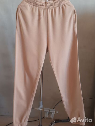 Спортивный костюм женский