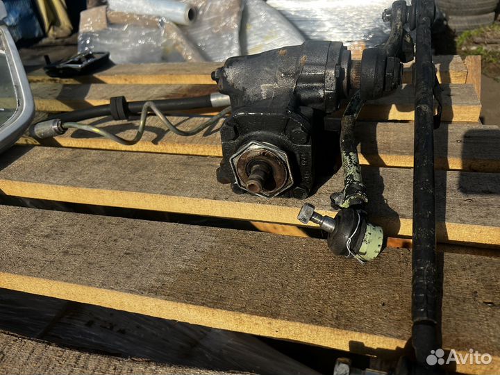 Рулевой редуктор Mercedes W126