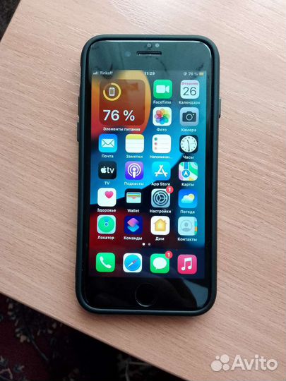 Телефон iPhone 7