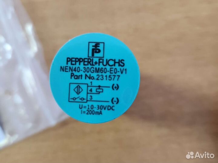 Датчик ультрозвуковой NEN40-30GM60-E0-V1