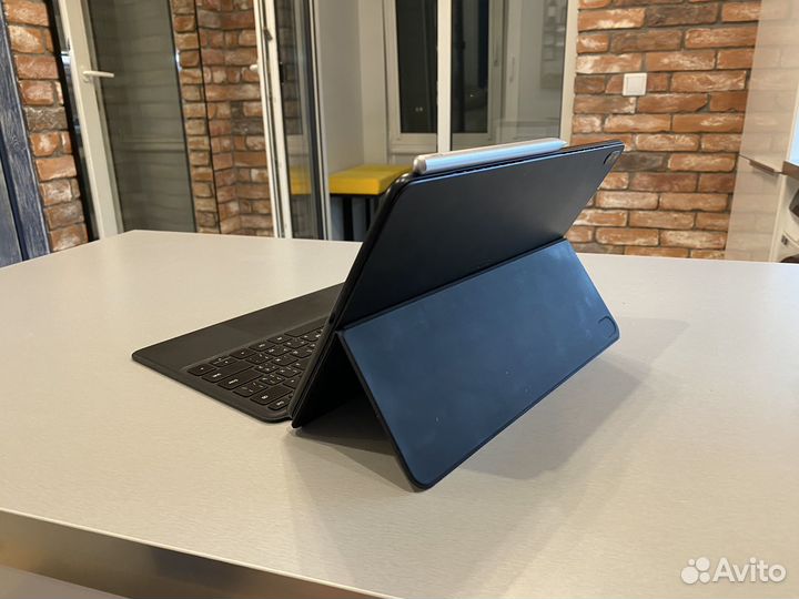 Huawei matebook e