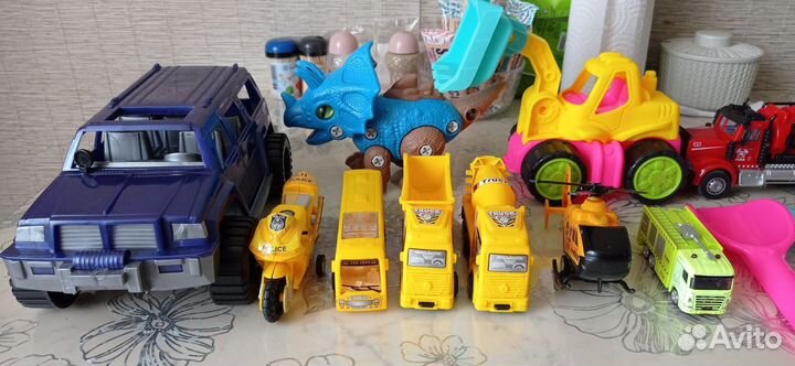 Машинки игрушки пакетом
