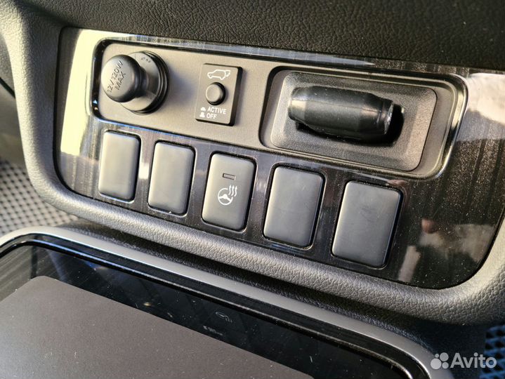Mitsubishi Outlander 2.0 AT, 2015, 90 000 км