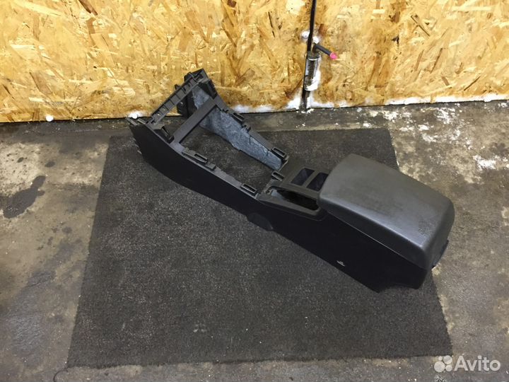 Подлокотник для Lifan X60