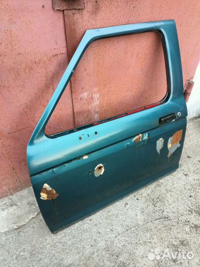 Дверь левая Ford Bronco 2